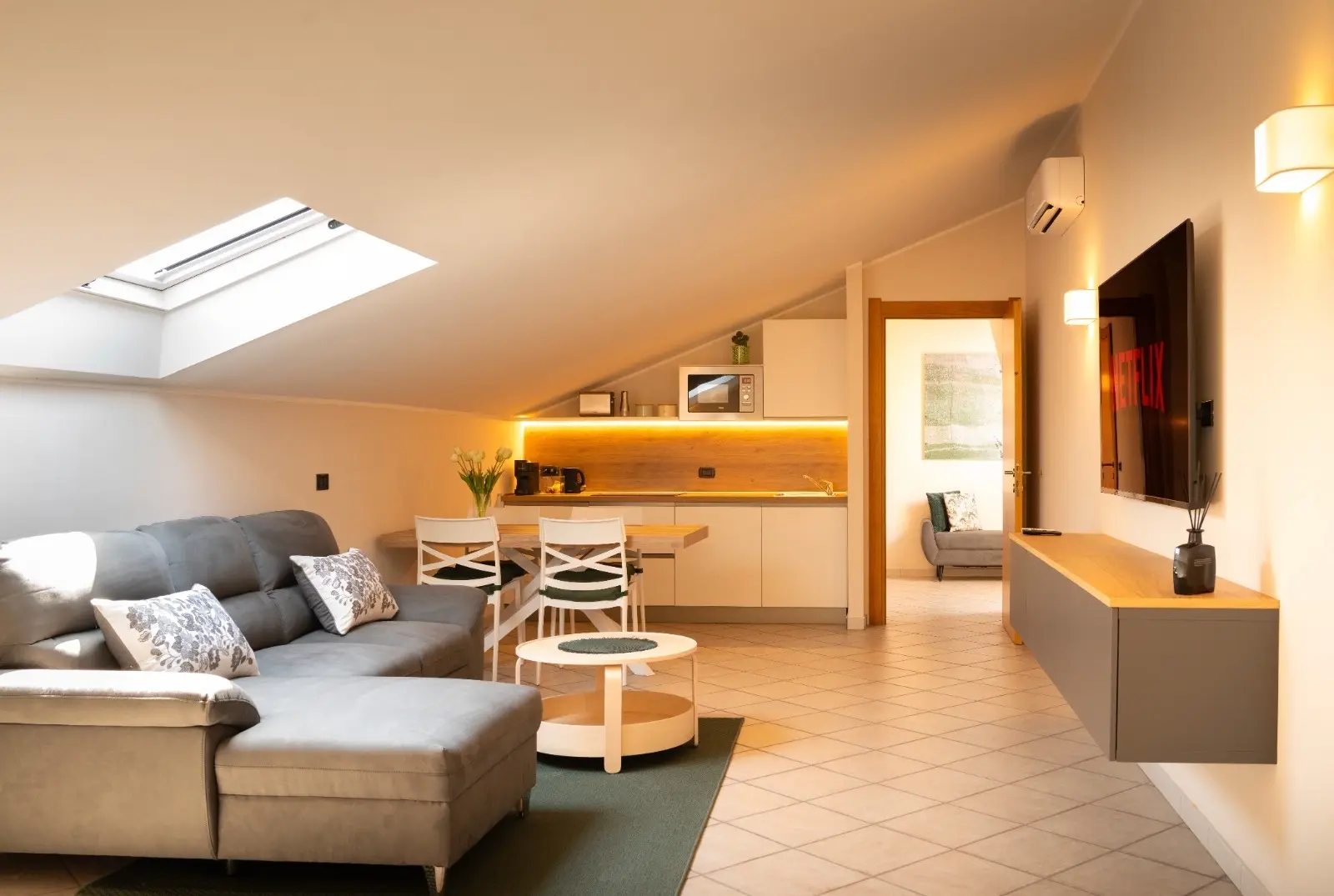 C8 Apartments: Verde Smeraldo 04 – Asti